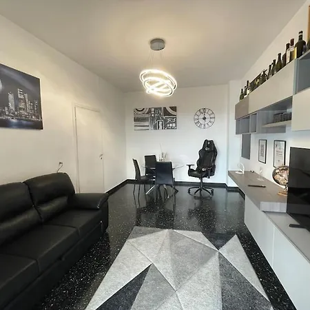Apartman Con Ampio Balcone