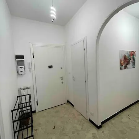 Con Ampio Balcone Appartement Gênes