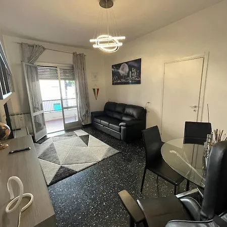 Con Ampio Balcone Генуя