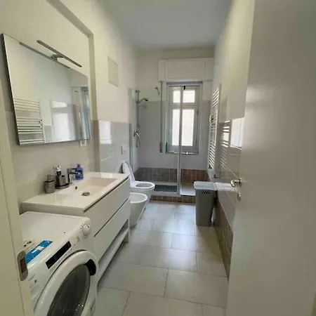 דירה Con Ampio Balcone ג'נובה