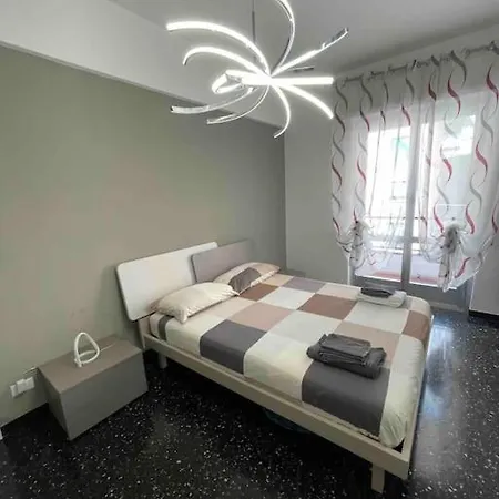 דירה Con Ampio Balcone ג'נובה
